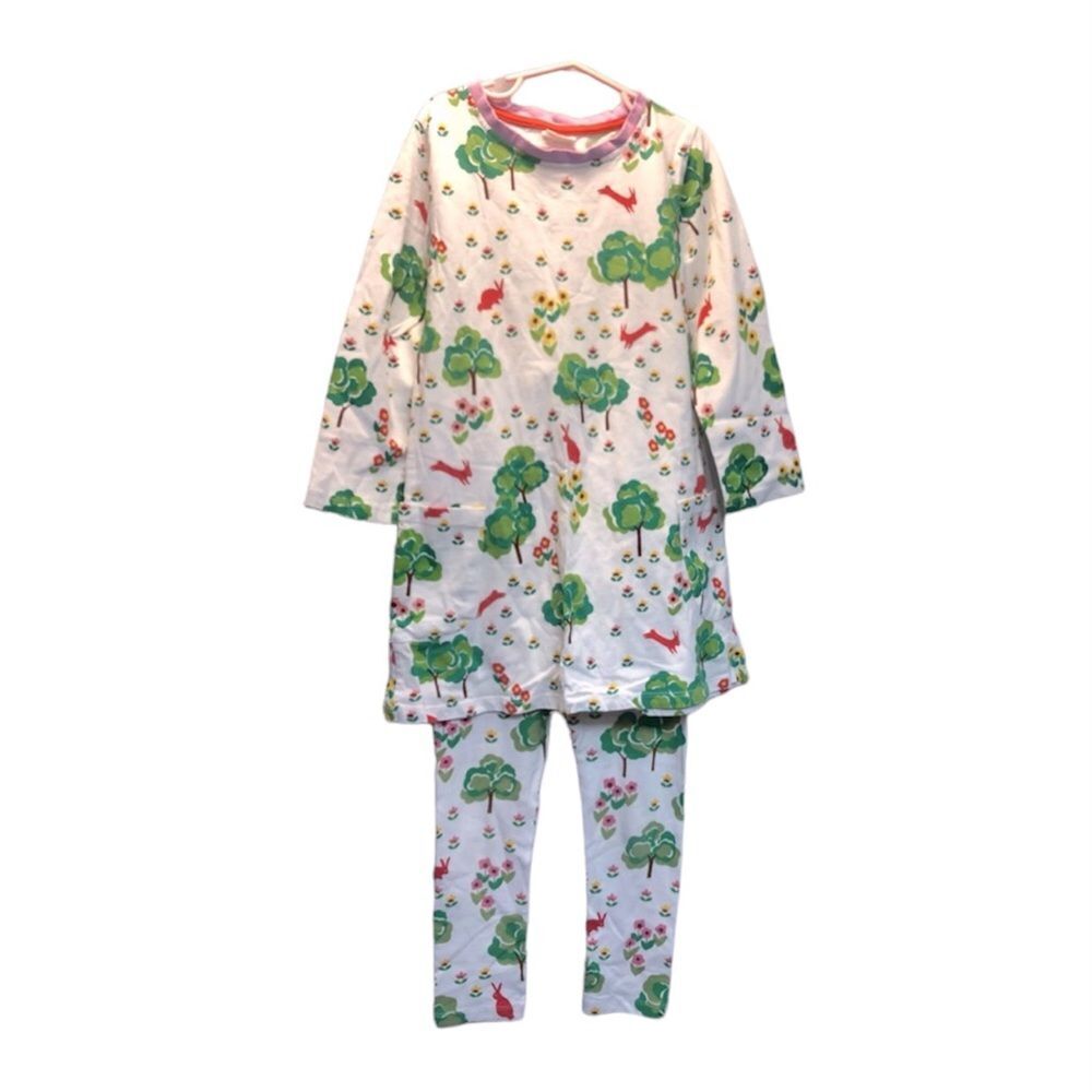Gold Treasure 2 piece outfit- long sleeve tunic and leggings. Size: 7-8 years